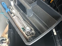 Lot 199 - materiaalkoffer en meubelkarren - afbeelding 3 van  3
