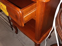 Lot 2 - houten bijzetkastje - afbeelding 3 van  3