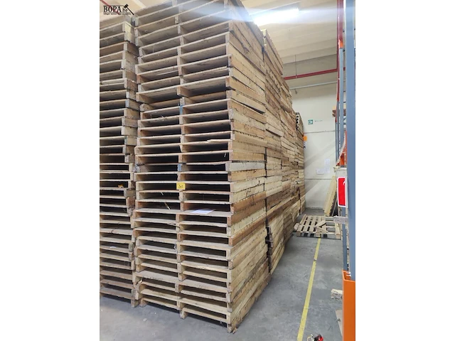 Lot 2 - houten palletten - 70 stuks - afbeelding 1 van  3