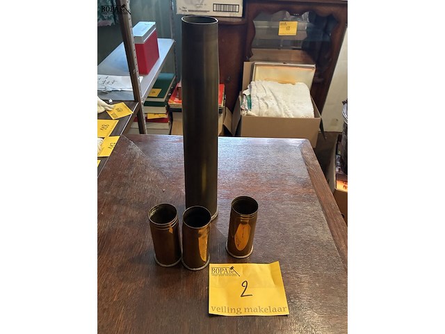 Lot 2 - obussen, 4 stuks - afbeelding 1 van  3