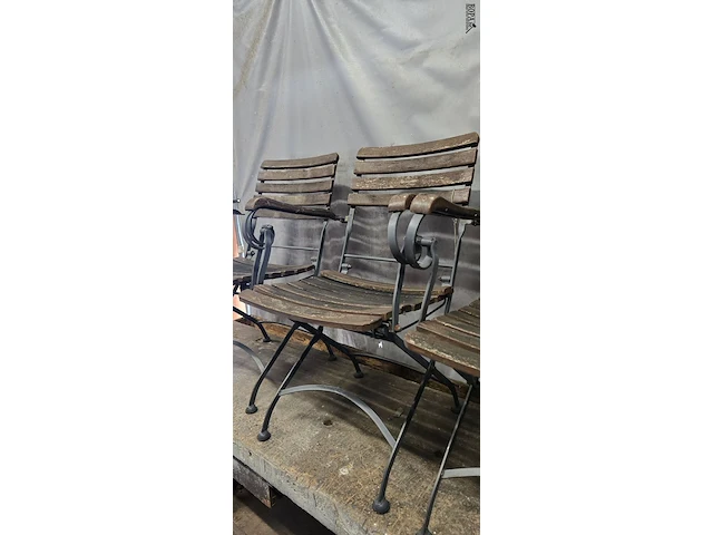 Lot 2 - opvouwbare tuinstoelen, houten zitting met metalen frame 4 s - afbeelding 4 van  5