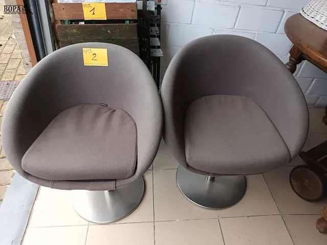 Lot 2 - pedrali draaifauteuil. 2 stuks - afbeelding 1 van  7