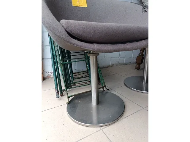 Lot 2 - pedrali draaifauteuil. 2 stuks - afbeelding 5 van  7