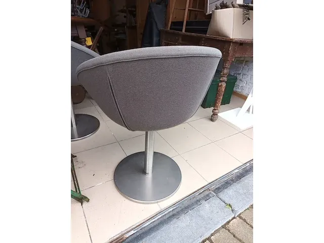 Lot 2 - pedrali draaifauteuil. 2 stuks - afbeelding 7 van  7