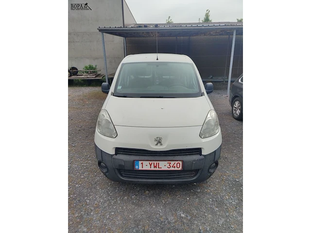 Lot 2 - peugeot partner (2013-chass.vf37a9hf0dj607396) - afbeelding 12 van  18