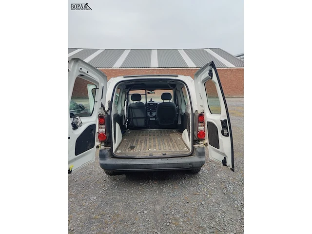 Lot 2 - peugeot partner (2013-chass.vf37a9hf0dj607396) - afbeelding 15 van  18