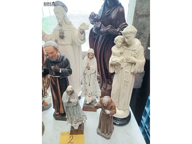 Lot 2 - religieuze beelden, 9 stuks - afbeelding 2 van  6