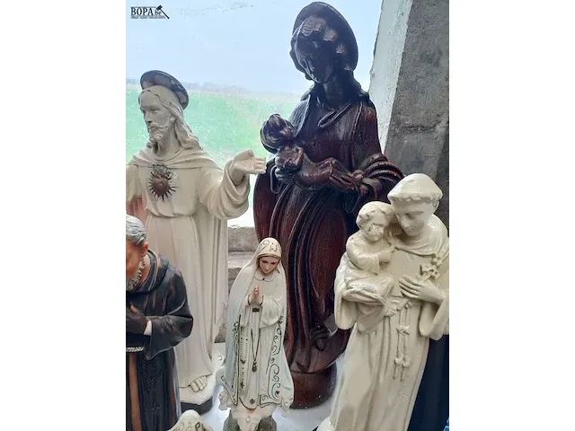 Lot 2 - religieuze beelden, 9 stuks - afbeelding 3 van  6