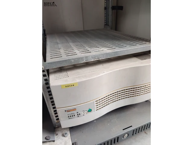 Lot 2 - serverkast met vitrinedeur - afbeelding 5 van  7