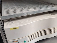 Lot 2 - serverkast met vitrinedeur - afbeelding 5 van  7
