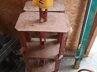 Lot 2 - u-kop voor bouwschoor. 6 stuks