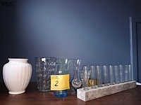 Lot 2 - vazen. 8 stuks