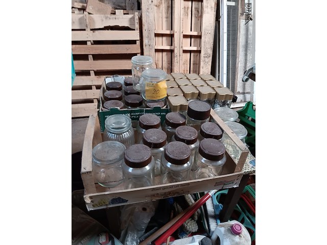 Lot 20 - bokalen - afbeelding 1 van  3