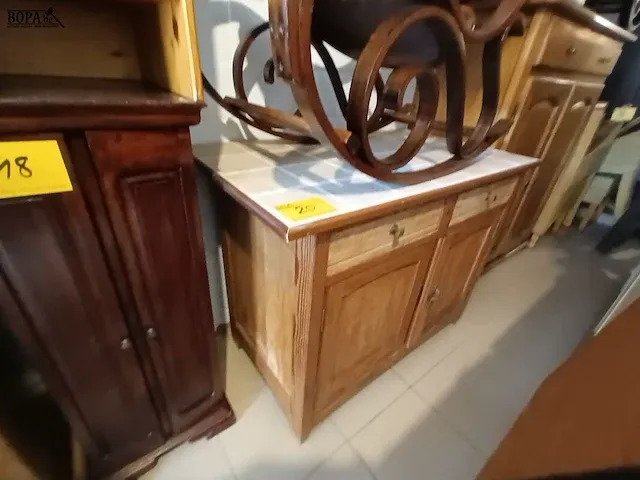 Lot 20 - brocante kast - afbeelding 2 van  4