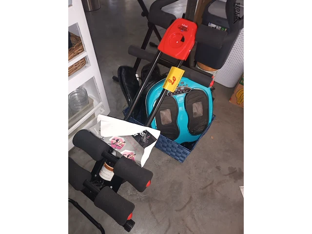 Lot 20 - fitness materiaal. 3 stuks - afbeelding 2 van  4