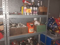 Lot 20 - garage producten en verf - afbeelding 1 van  4
