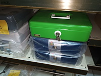 Lot 20 - geldkoffer. 8 stuks - afbeelding 2 van  4