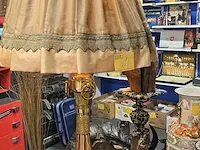 Lot 20 - grote koperen staanlamp hoogte 203 cm - afbeelding 1 van  7