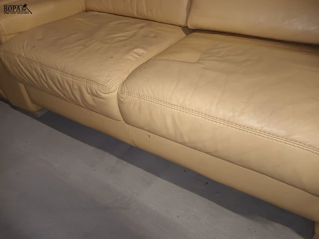 Lot 20 - lederen sofa - afbeelding 4 van  4