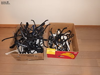 Lot 20 - lot kleerhangers