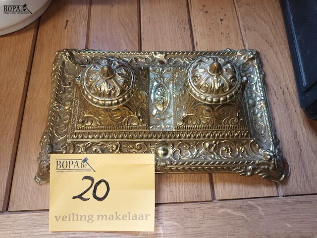 Lot 20 - messing inktstel - afbeelding 2 van  4