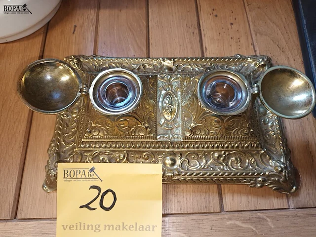 Lot 20 - messing inktstel - afbeelding 3 van  4