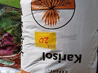Lot 20 - organische bodemverbeterend middel - 4 zakken - afbeelding 1 van  4
