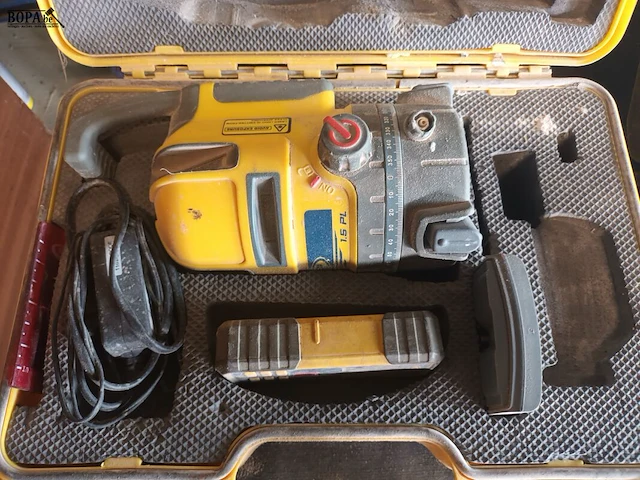 Lot 20 - spectra precision laser in koffer - afbeelding 2 van  4