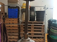 Lot 20 - staande lamp - afbeelding 3 van  5