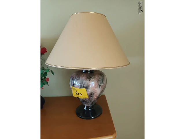 Lot 20 - tafellamp - afbeelding 1 van  3