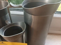 Lot 20 - tinnen kannen. 7 stuks - afbeelding 3 van  3