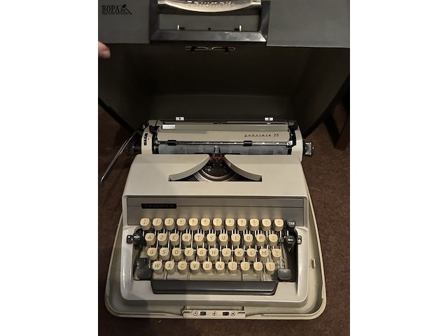 Lot 20 - typmachine triumph - afbeelding 3 van  3