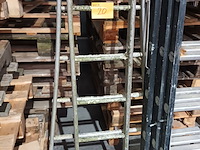 Lot 20 - uitschuifbare ladder - afbeelding 3 van  3