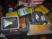 Lot 20 - werkmateriaal