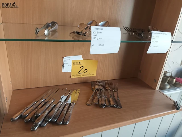 Lot 20 - zilveren bestek. 48 stuks - afbeelding 1 van  6