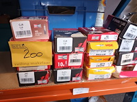 Lot 200 - bougies. 77 stuks - afbeelding 1 van  3