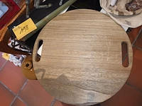 Lot 200 - dienbladen, messen, zakje piper - afbeelding 2 van  4