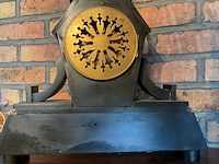 Lot 200 - marmeren staklok gesculpteerd - afbeelding 6 van  6