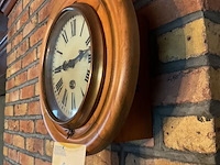 Lot 201 - houten frame wandklok - afbeelding 3 van  3