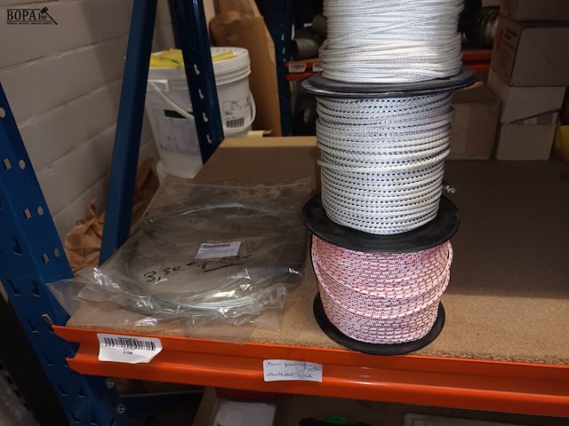 Lot 201 - lot onderdelen voor grasmachines - afbeelding 5 van  7