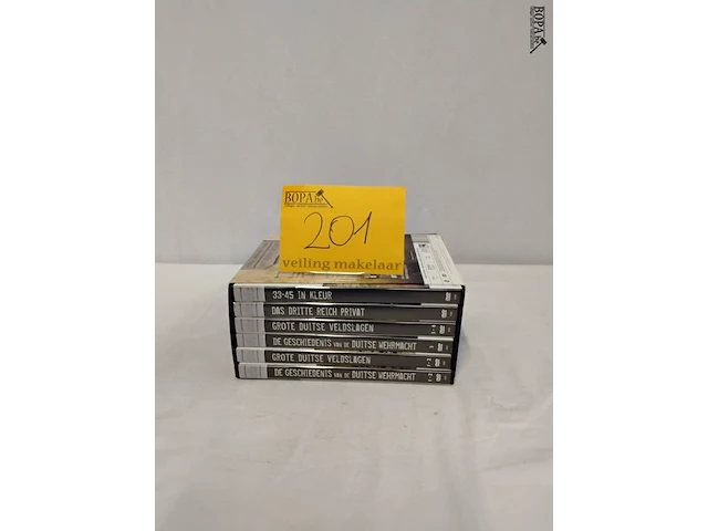 Lot 201 - serie dvd's, 2e wereldoorlog, 6 delen - afbeelding 1 van  1