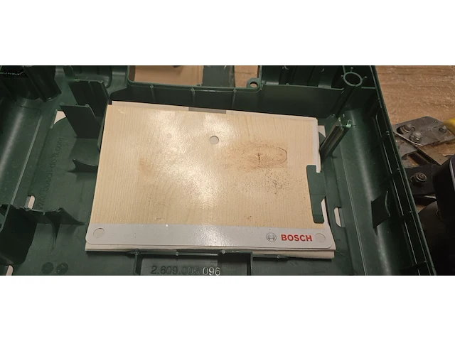 Lot 202 - bosch multitool pmf 250 cs - afbeelding 3 van  3