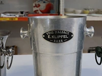 Lot 202 - champagneketels - afbeelding 3 van  4