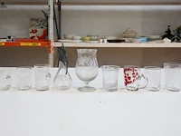 Lot 203 - lot antiek glas - afbeelding 2 van  4