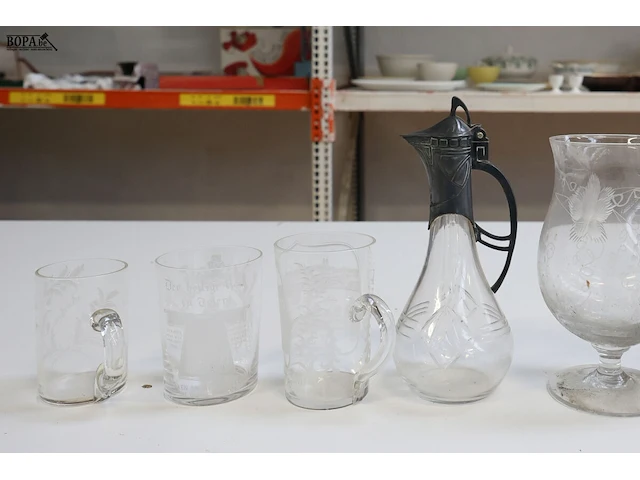 Lot 203 - lot antiek glas - afbeelding 4 van  4