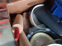 Lot 204 - poetsmateriaal en keukengerei - afbeelding 4 van  6