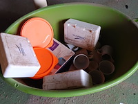 Lot 204 - poetsmateriaal en keukengerei - afbeelding 5 van  6