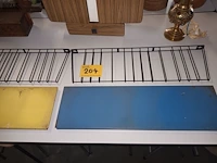 Lot 204 - tomado rekje - afbeelding 1 van  3
