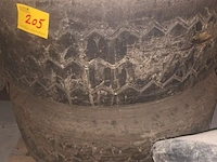 Lot 205 - goodyear banden. 2 stuks - afbeelding 2 van  2