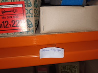 Lot 205 - groot lot nagels - afbeelding 2 van  3